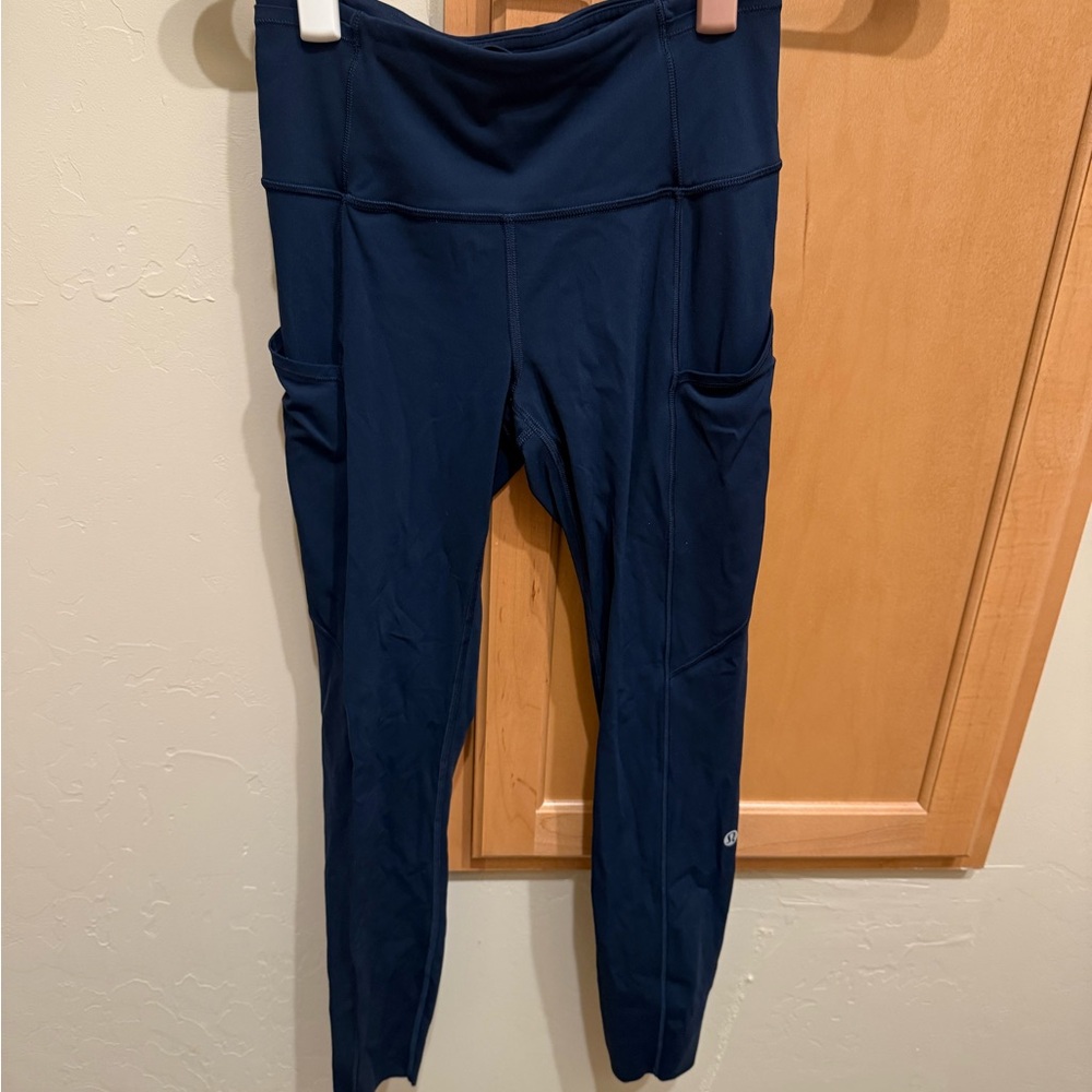 Fast and free lululemon leggings 25”